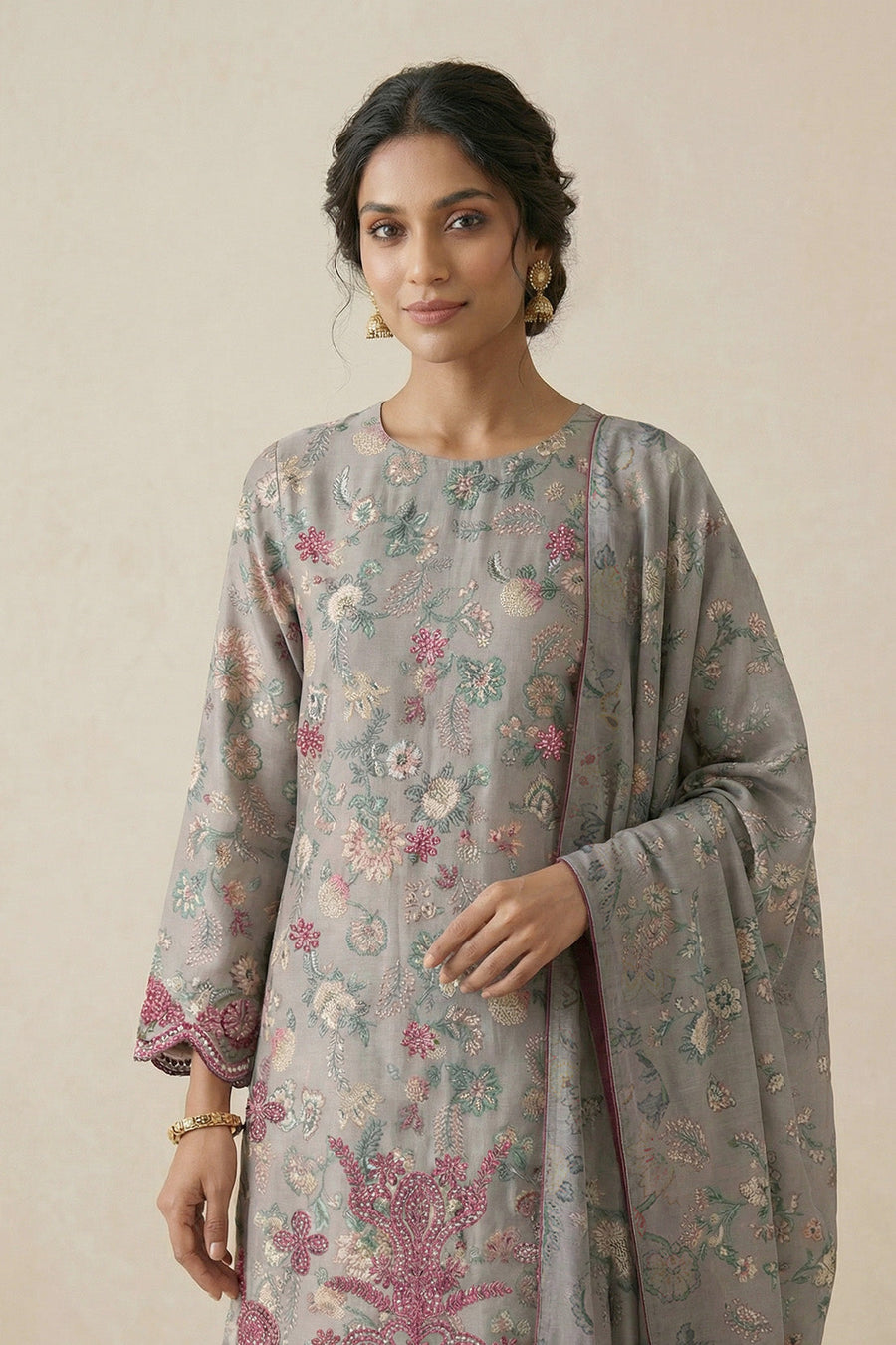 Silver Grey Chikankari Lawn Ensemble – 3 Piece Suit