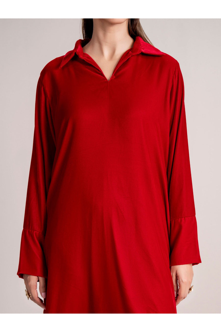 Crimson Velvet 2-Piece Suit | Relaxed Collar Silhouette