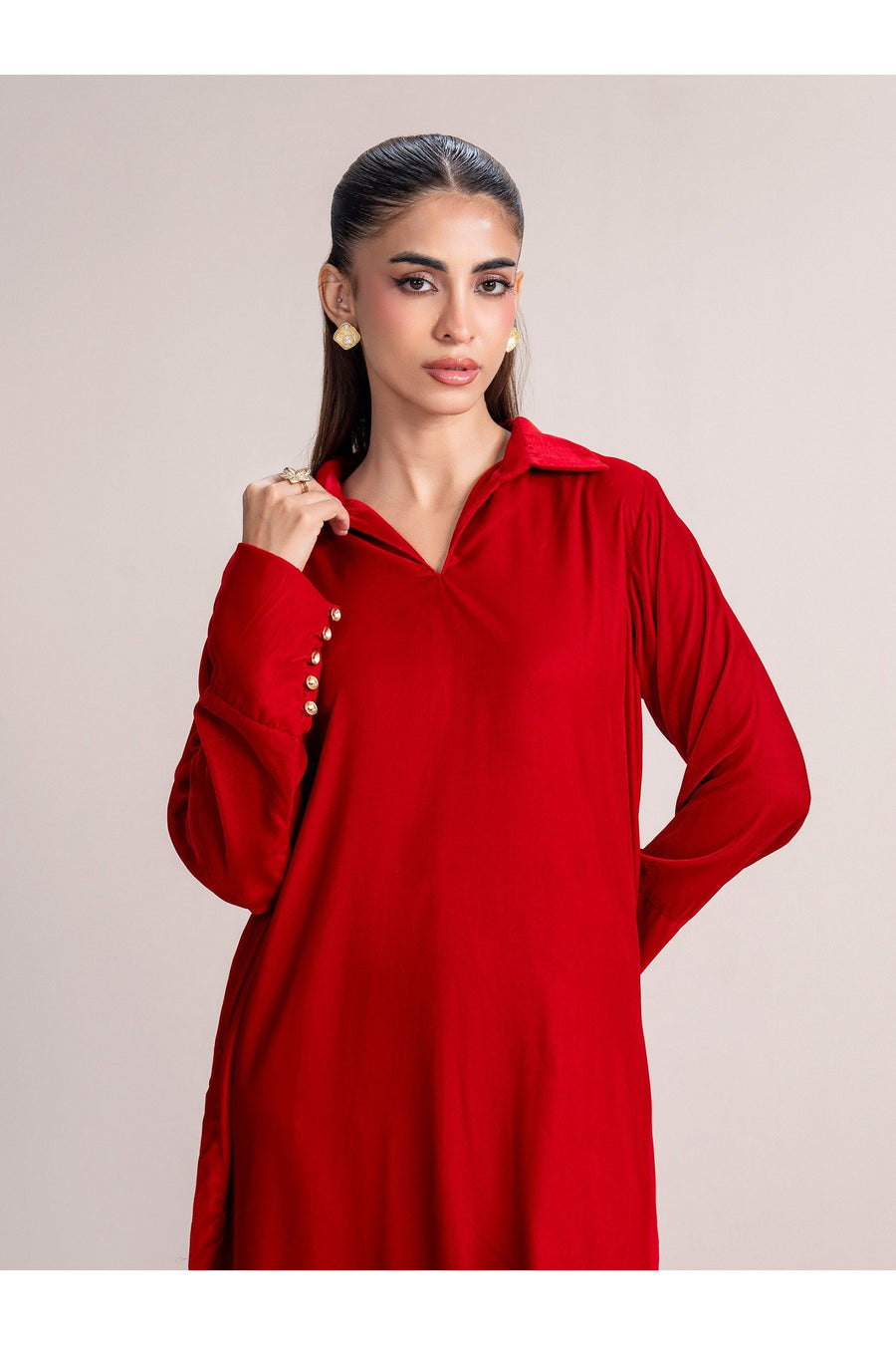 Crimson Velvet 2-Piece Suit | Relaxed Collar Silhouette