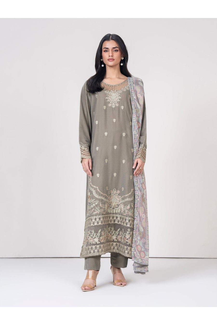 Sage Velvet 3-Piece Suit | Tilla Embroidered Organza Patch - Pehnaawaa