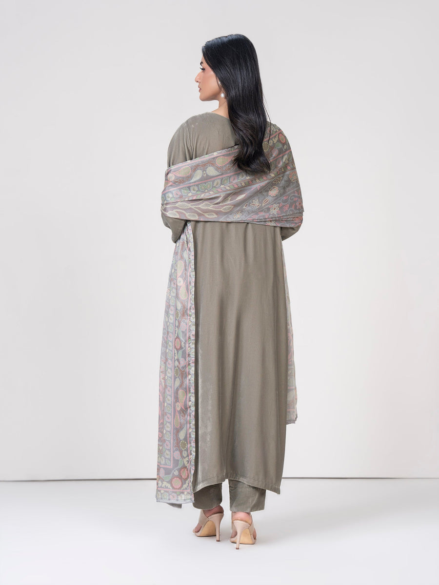 3 Piece Velvet Suit- Embroidered (Pret) - Pehnaawaa