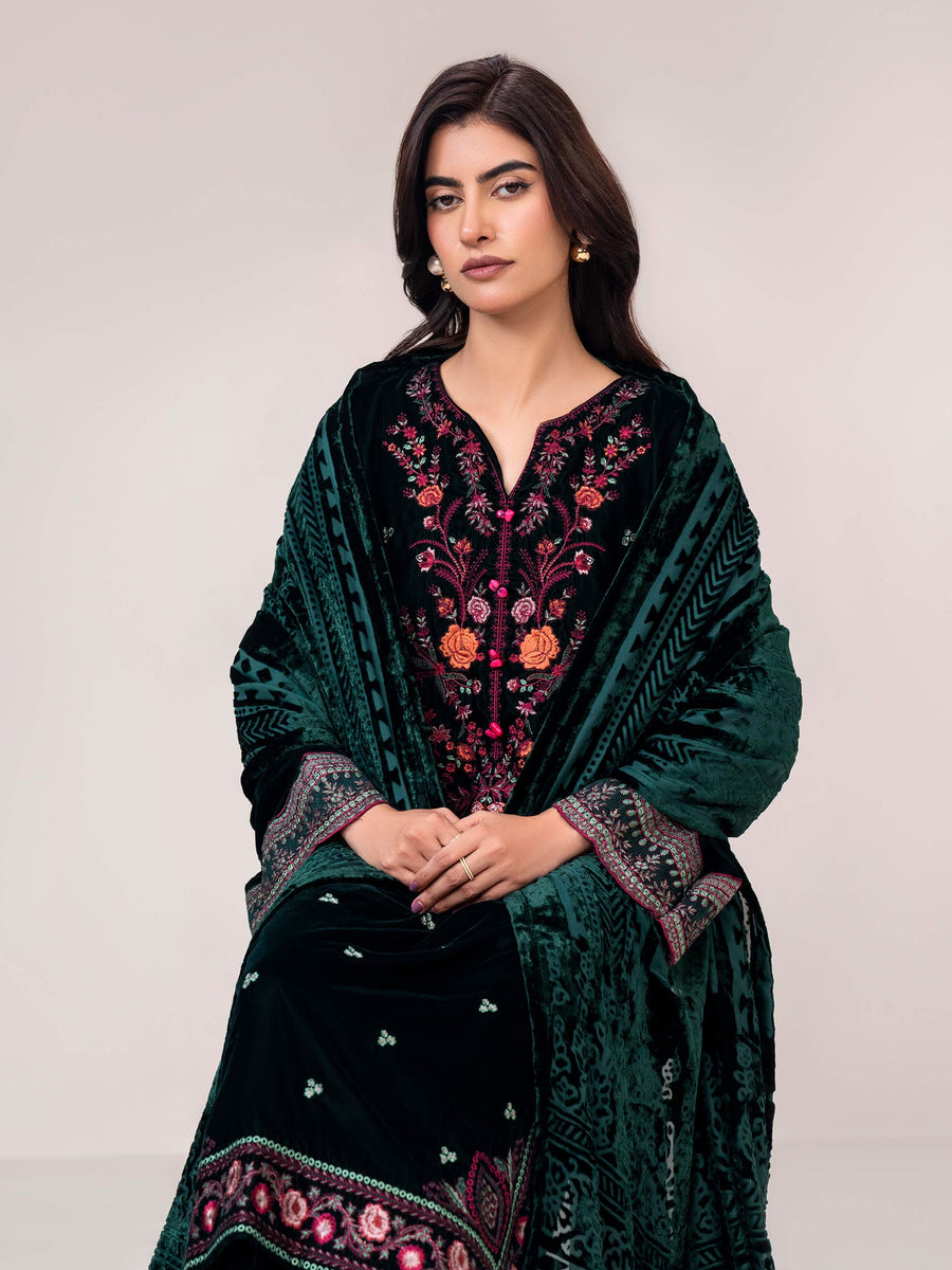 3 Piece Velvet Suit- Embroidered (Pret) - Pehnaawaa
