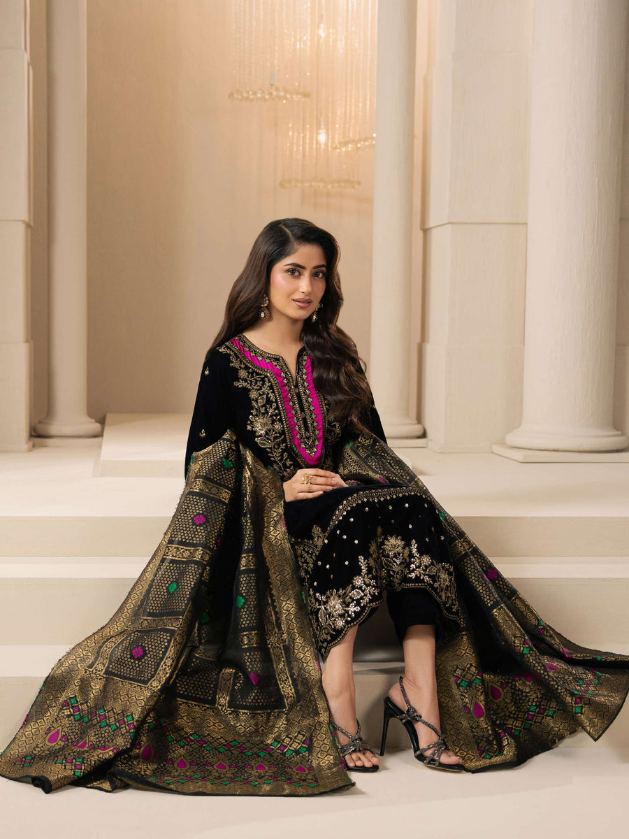 3 Piece Velvet Suit-Embroidered (Pret) - Pehnaawaa