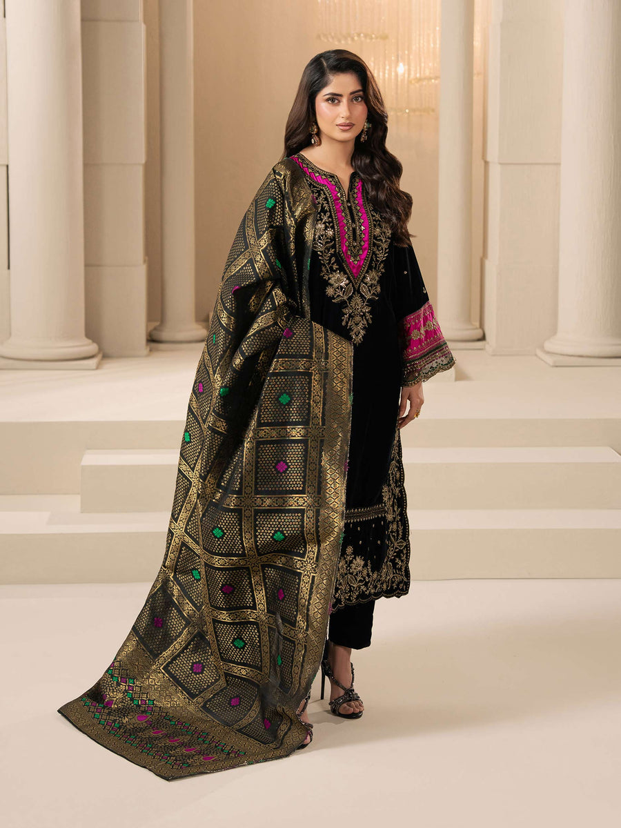3 Piece Velvet Suit-Embroidered (Pret) - Pehnaawaa