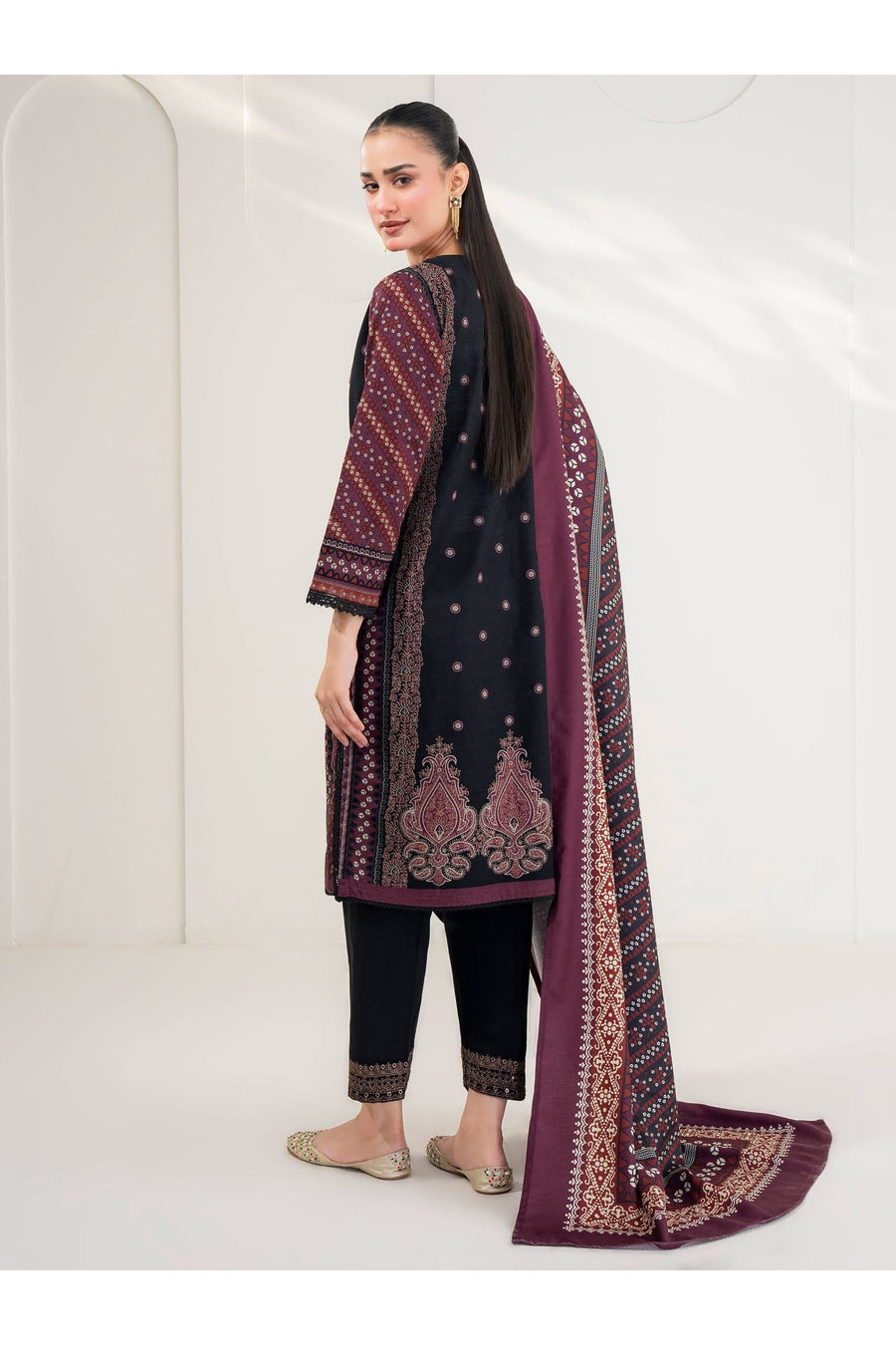 Embroidered 3 Piece Khaddar Suit Set