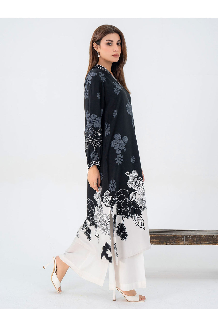 Embroidered Linen Shirt for Everyday Style
