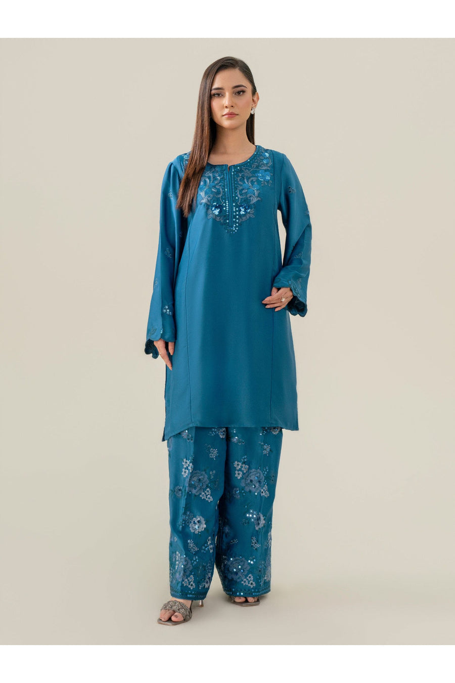 Embroidered Silk Suit Set for Effortless Style