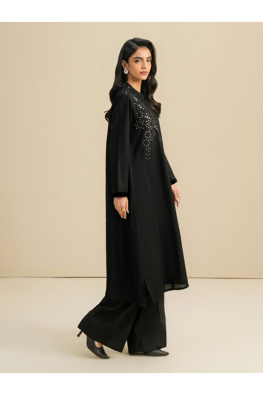 Embroidered Khaddar Shirt for Everyday Style