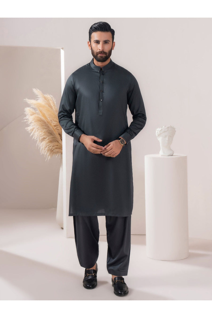 Elegant Satin Men's Formal Suit For Grand Occasions
