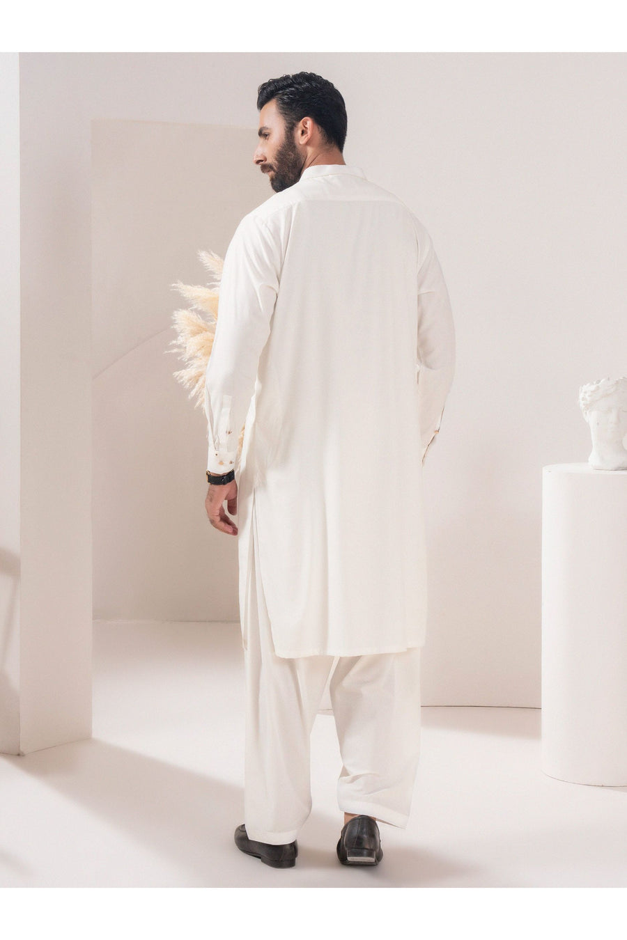 Men Wash And Wear Suit Of Timeless Elegance And Comfort
