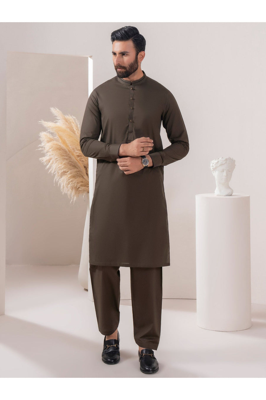 Breathable Cotton Suit For Timeless Elegance And Men's Style
