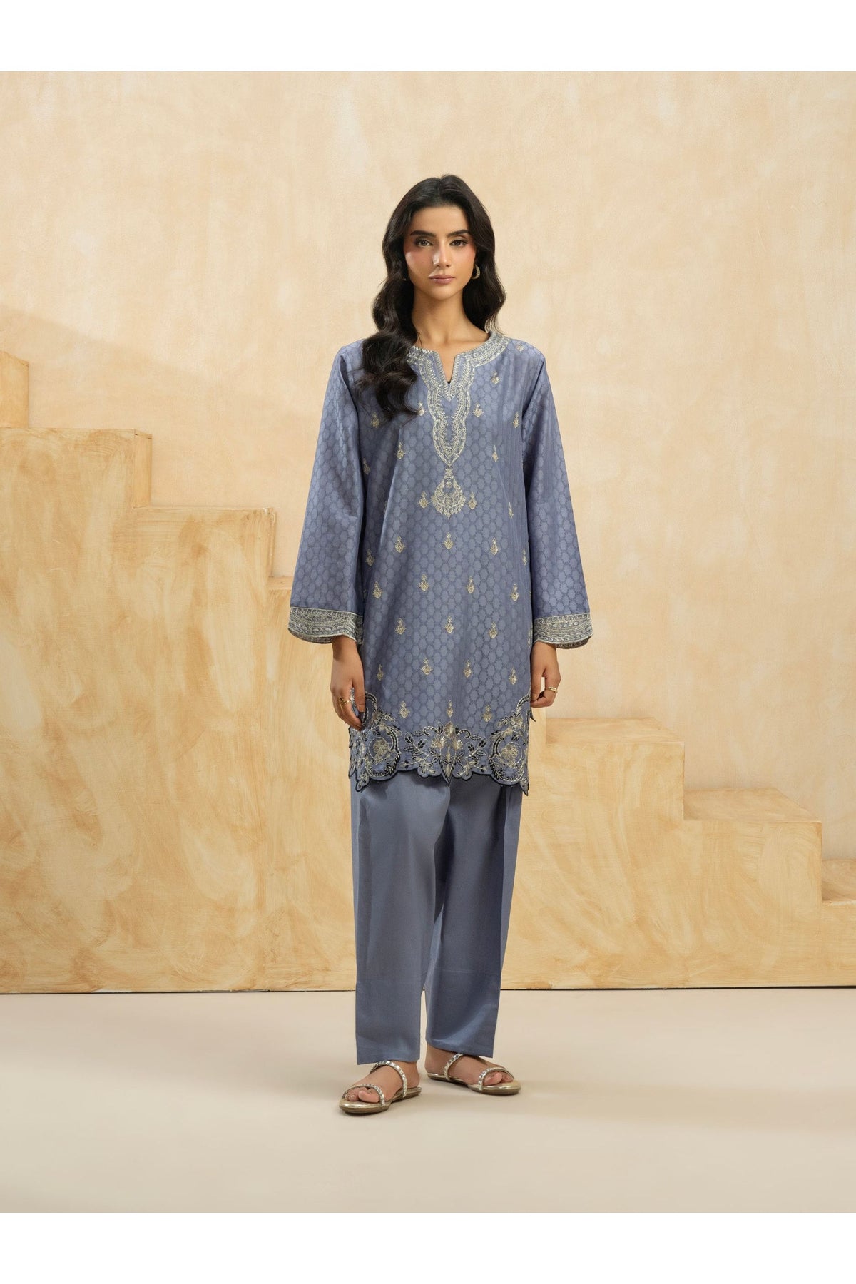Embroidered Jacquard 2 Piece Suit Set