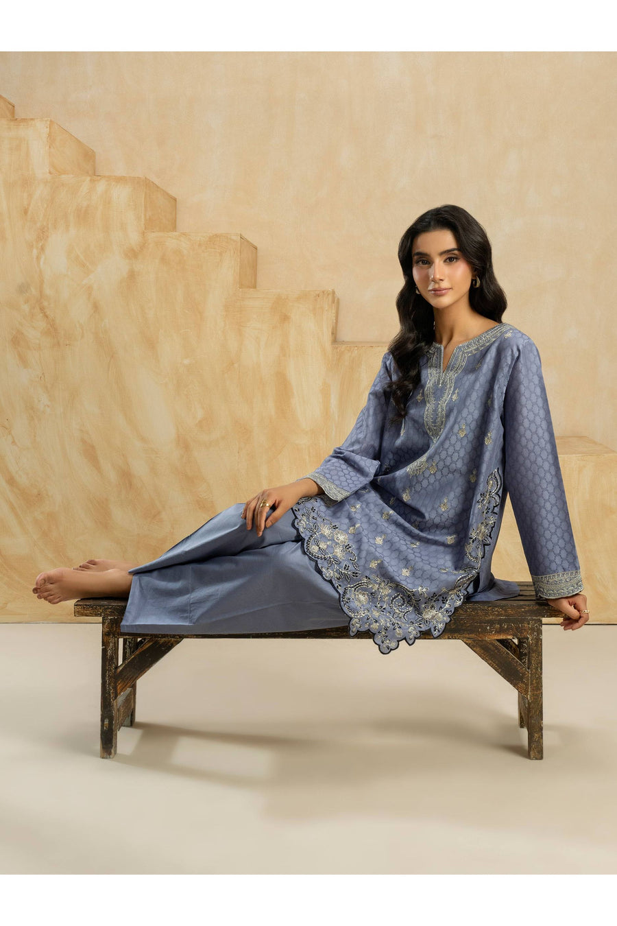 Embroidered Jacquard 2 Piece Suit Set