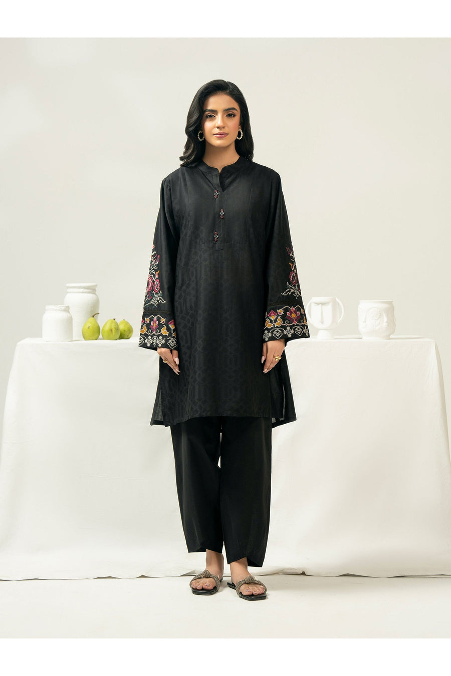 Chic Embroidered Jacquard Suit Set for You