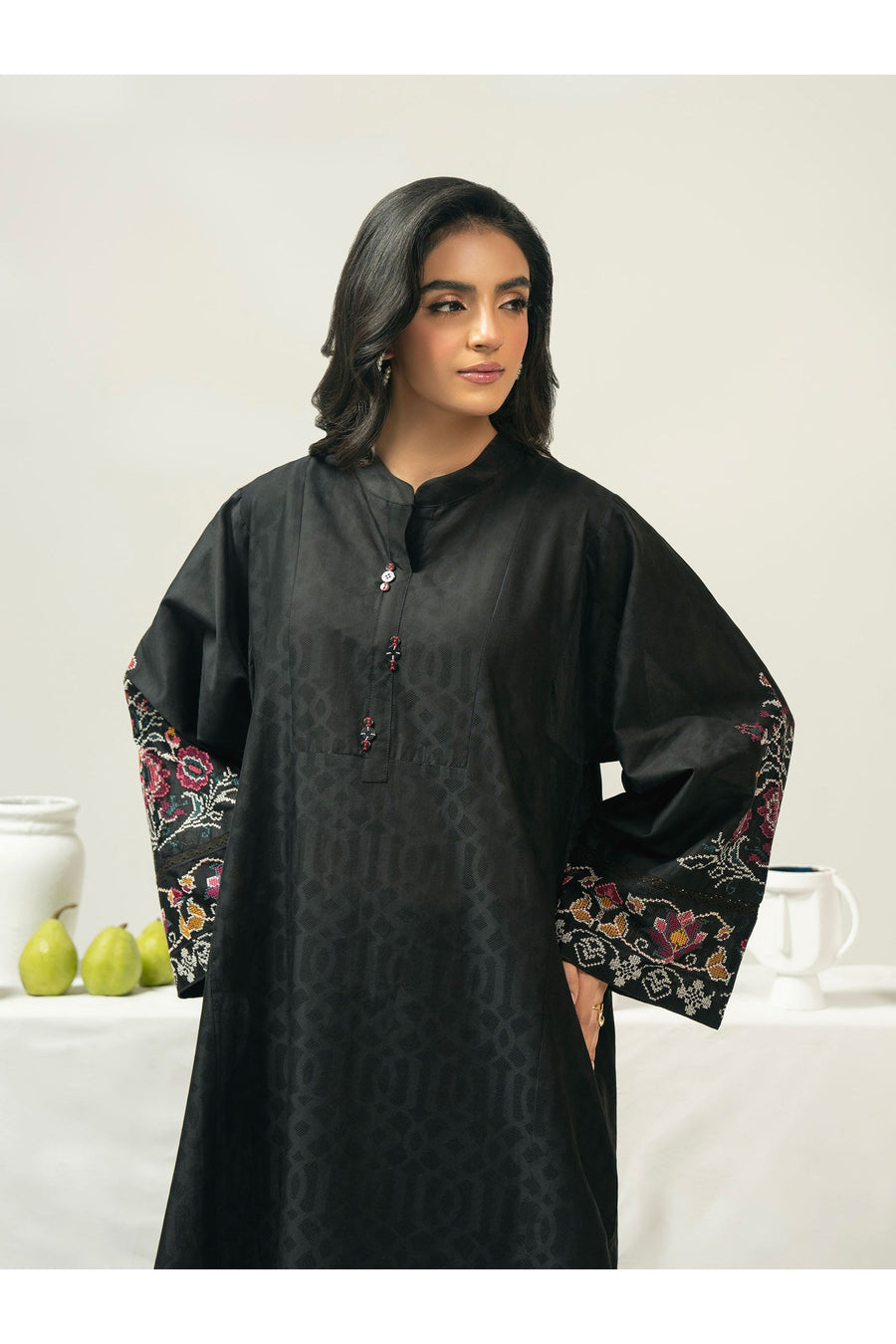 Chic Embroidered Jacquard Suit Set for You