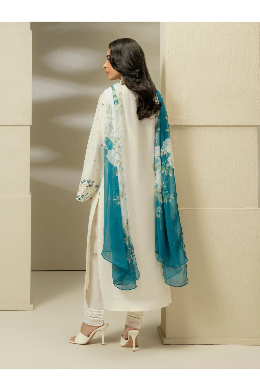 Embroidered 3 Piece Dobby Suit Set for You