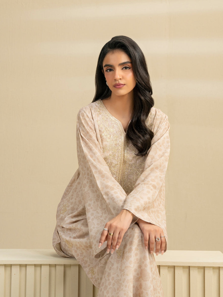 2 Piece Grip Suit-Embroidered (Pret) - Pehnaawaa