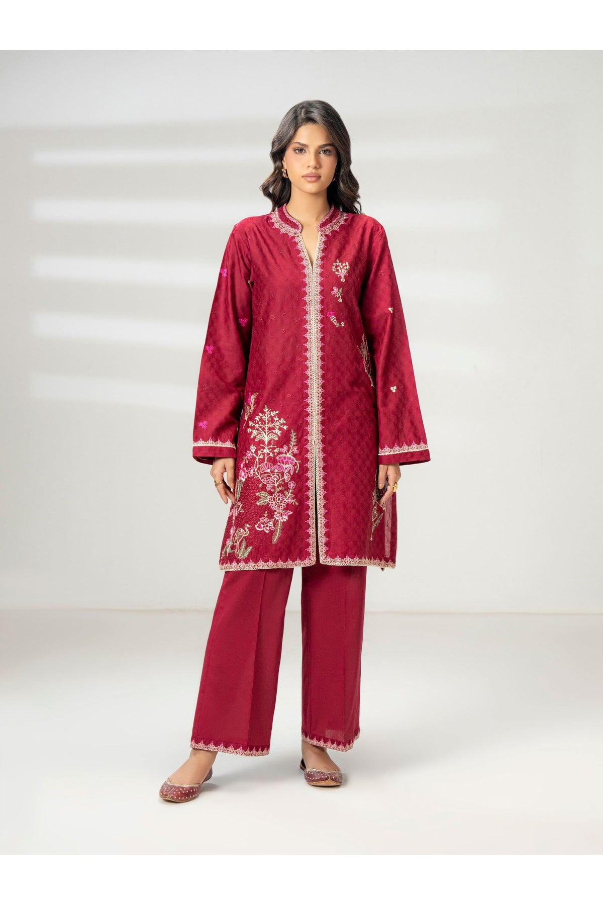 Embroidered 2-Piece Jacquard Suit – Red