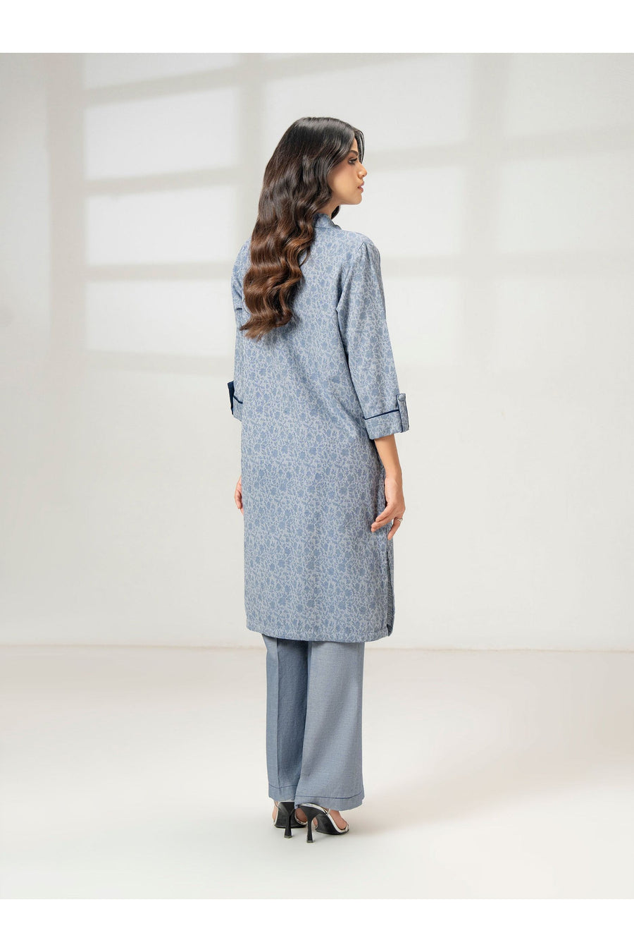 Stylish Embroidered Jacquard Suit Set