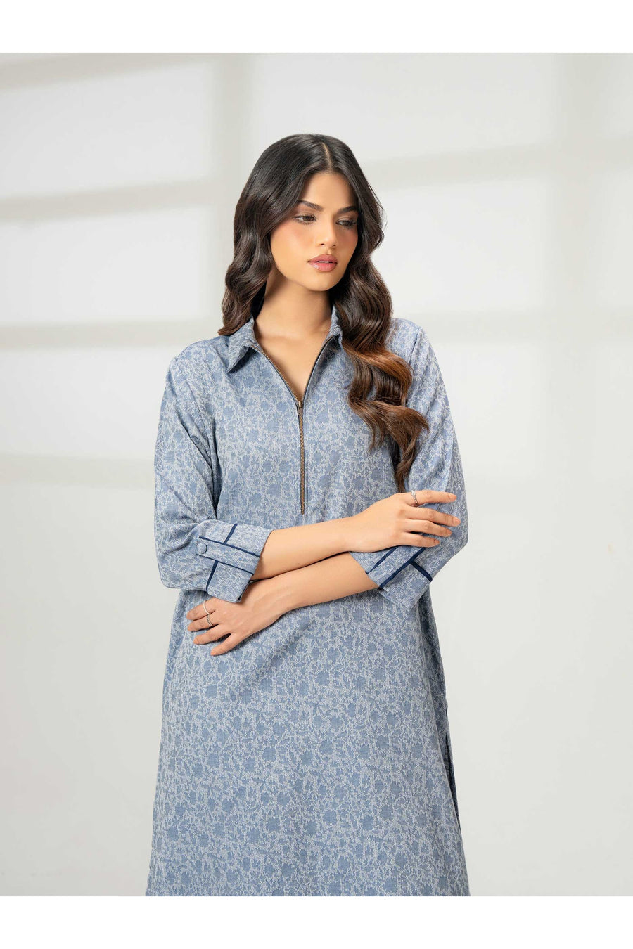 Stylish Embroidered Jacquard Suit Set