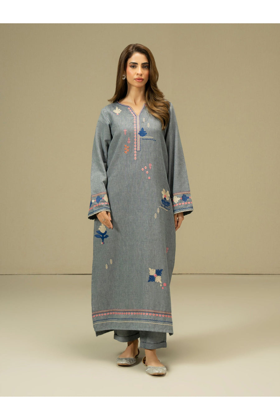 Yarn Dyed 2 Piece Embroidered Suit Set