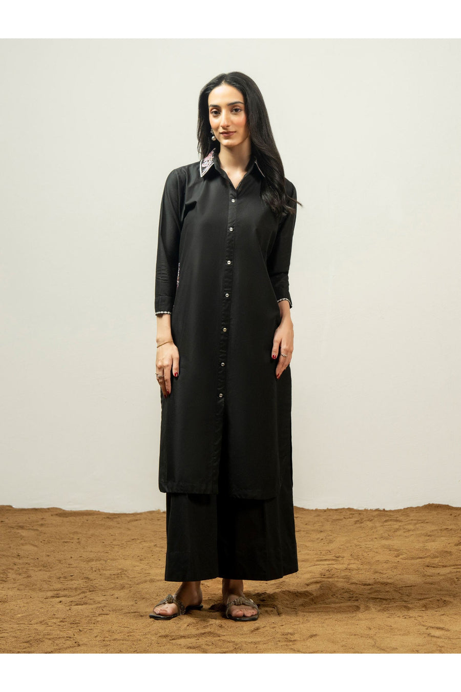 Embroidered Cambric Shirt for Everyday Style