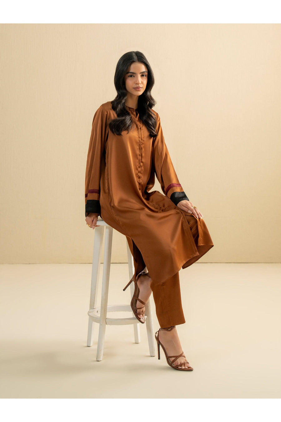 Silk Two-Piece Suit for Casual Elegance