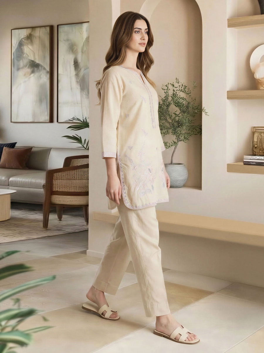 Yarn Dyed Kurti- Embroidered (Pret) - Pehnaawaa