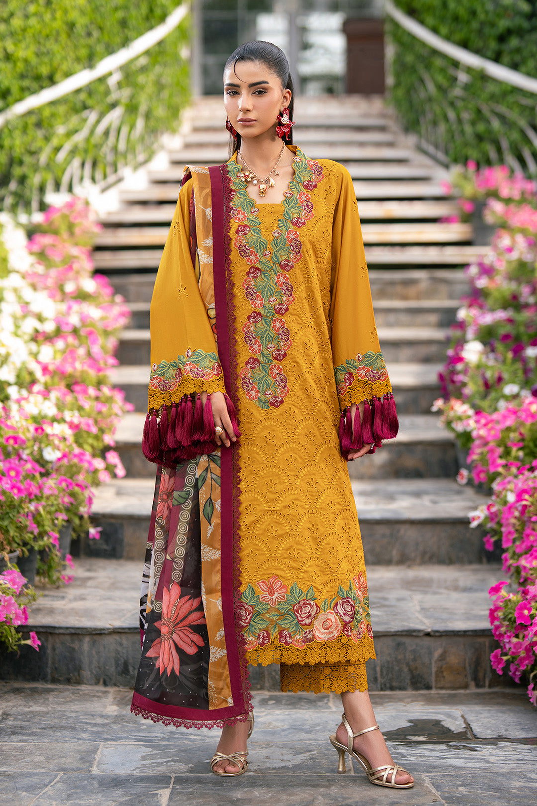 Elegant Floral Embroidered Lawn Suit for Women
