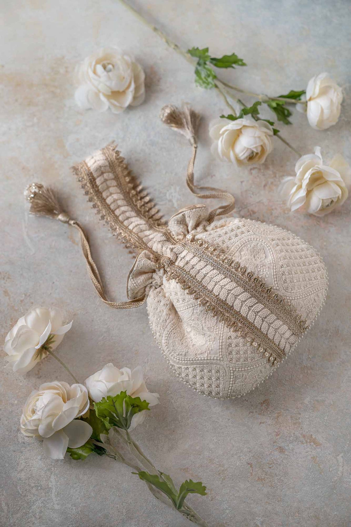 Embroidered Off-White Mughal Potli Bag