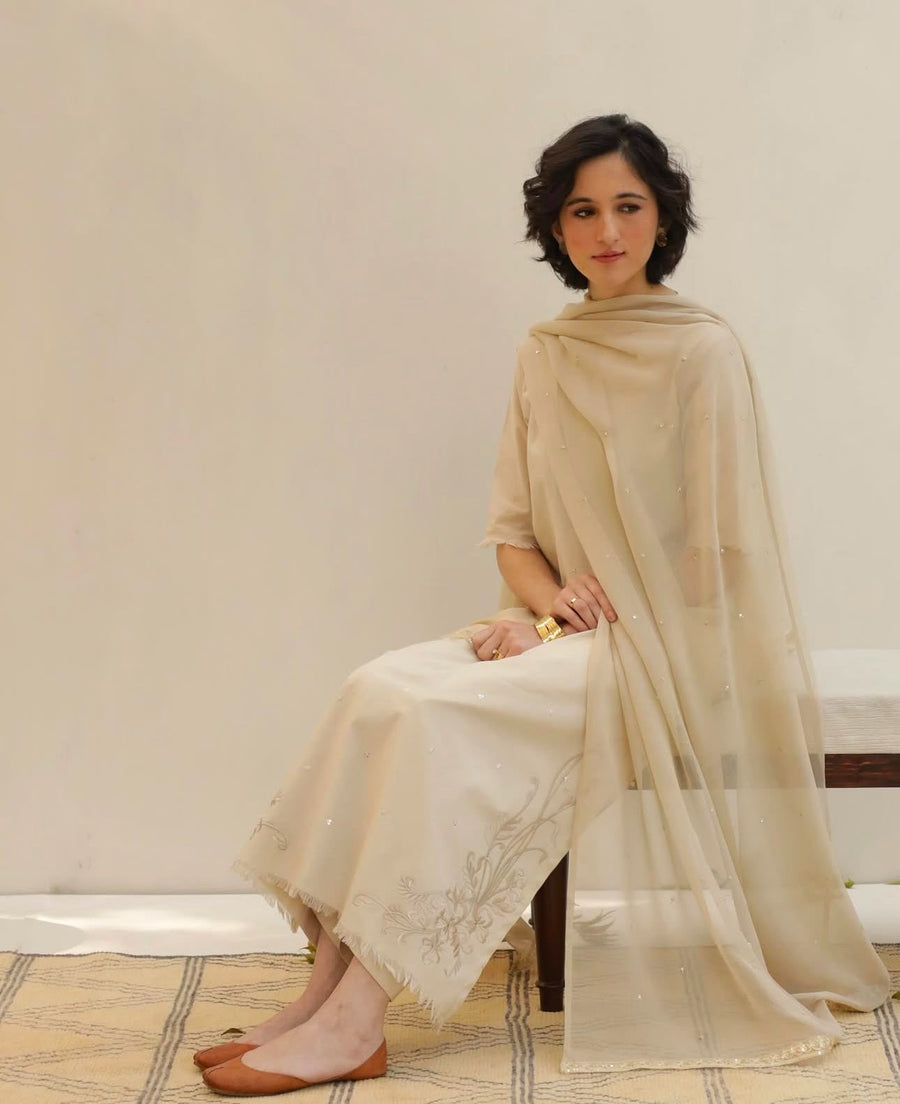 Almond Beige – Classic Summer Suit for Women