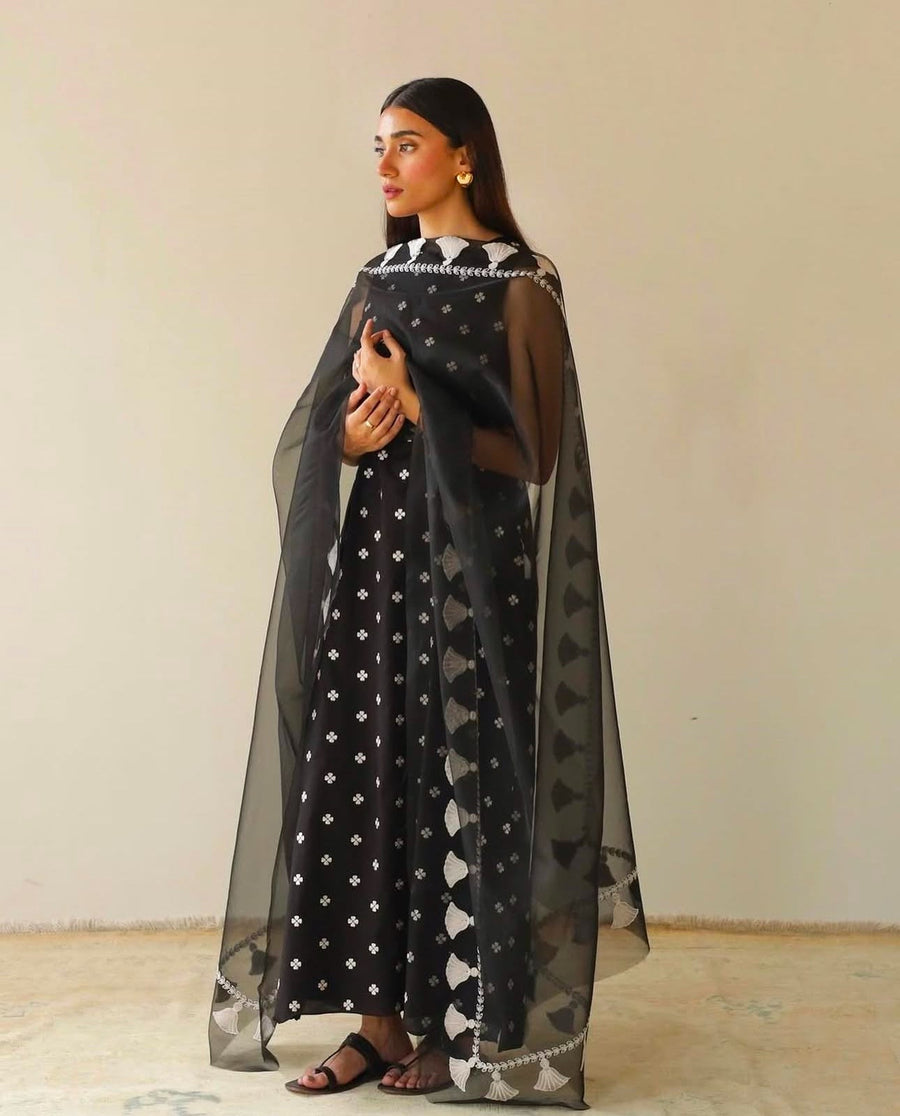 Black Noir – Elegant Embroidered Suit for Women