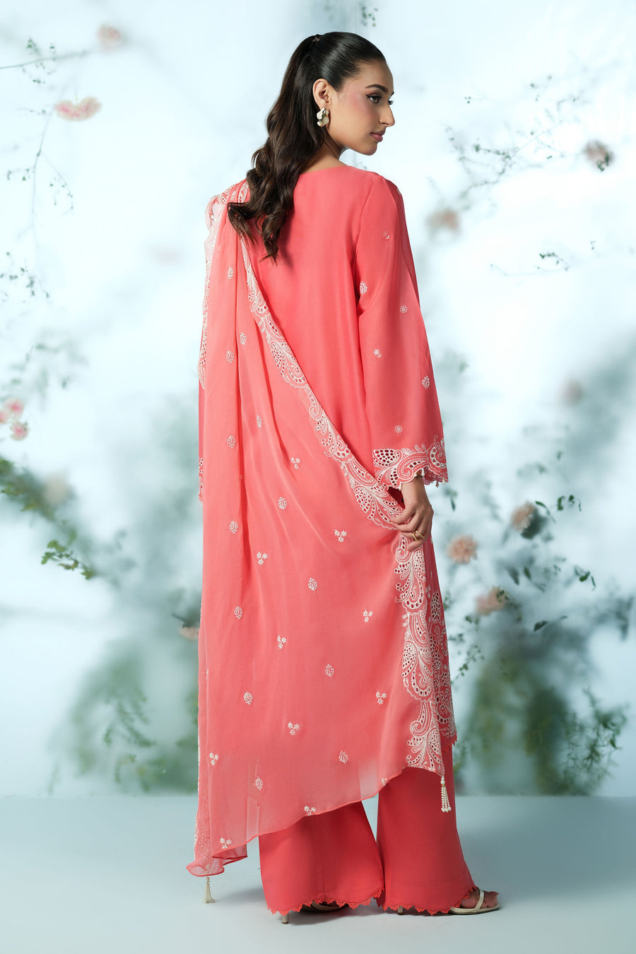 LAWN | EMBROIDERED - Pehnaawaa