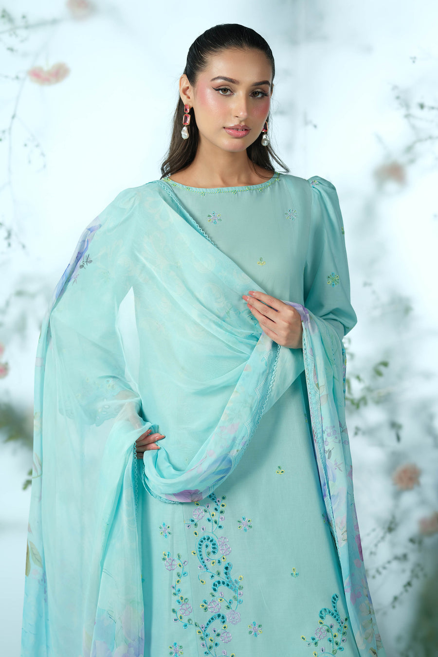 LAWN | EMBROIDERED - Pehnaawaa