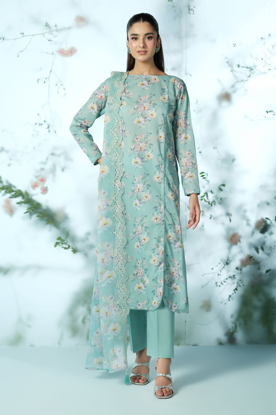 LAWN | EMBROIDERED - Pehnaawaa