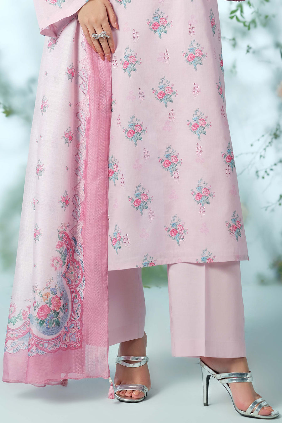 LAWN | EMBROIDERED - Pehnaawaa