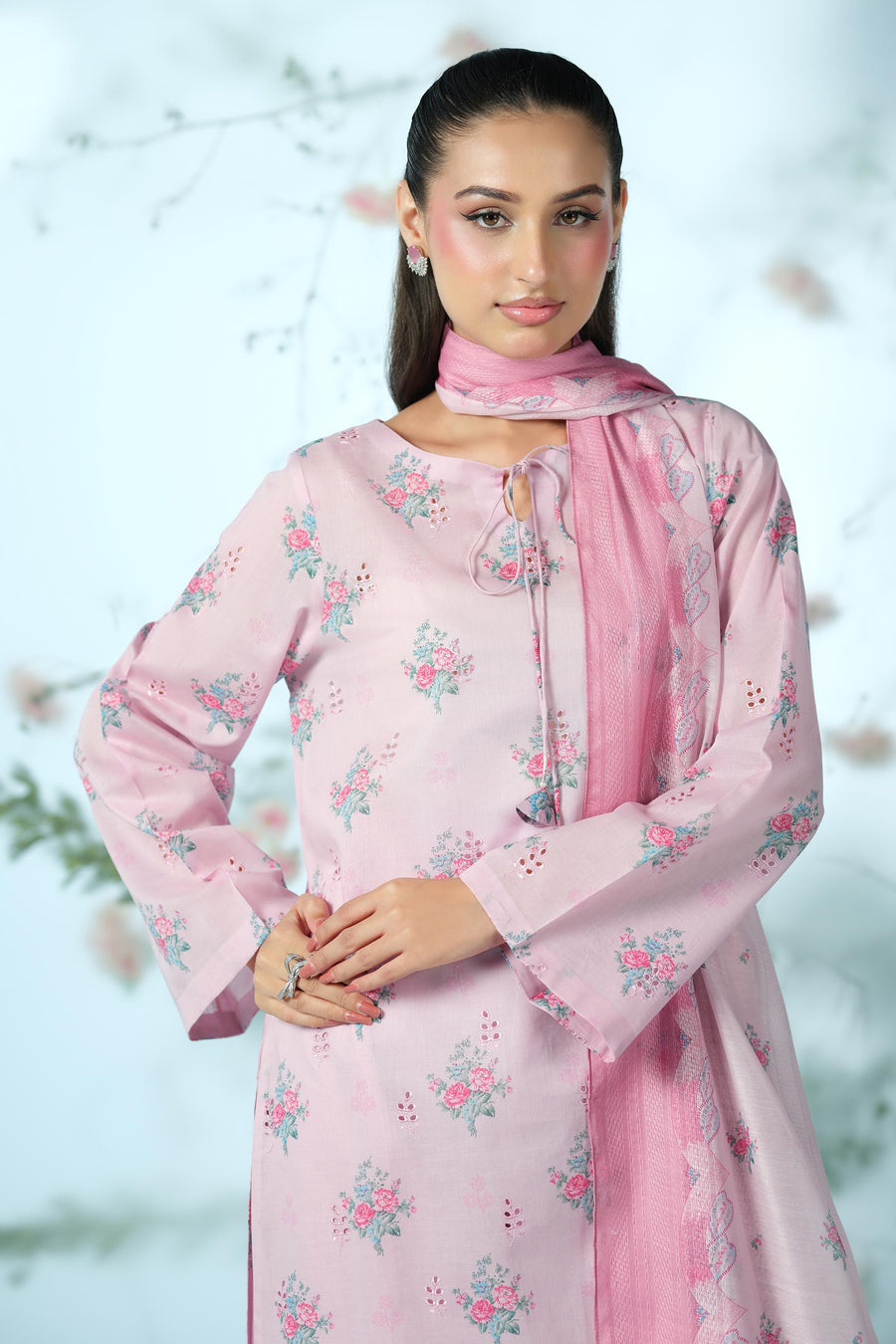 LAWN | EMBROIDERED - Pehnaawaa