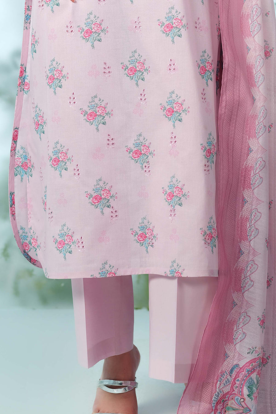 LAWN | EMBROIDERED - Pehnaawaa