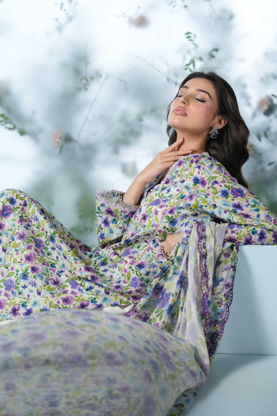 LAWN | EMBROIDERED - Pehnaawaa