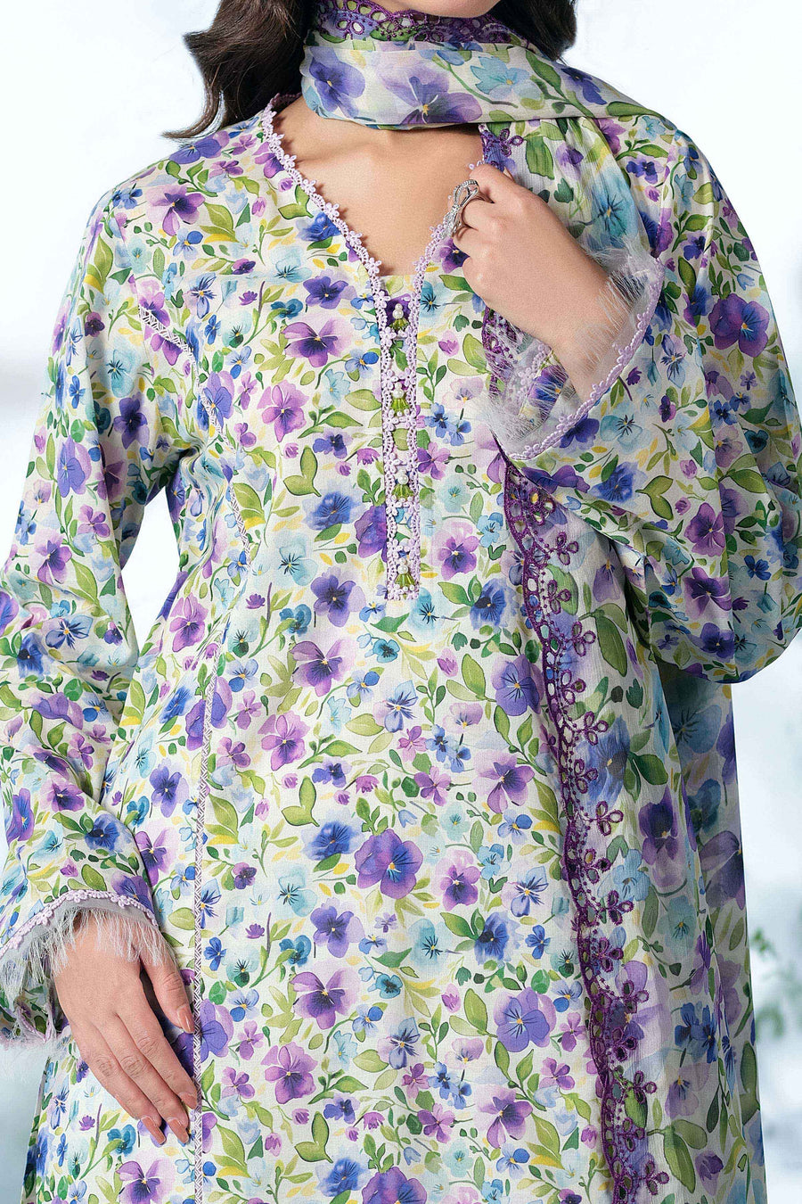 LAWN | EMBROIDERED - Pehnaawaa