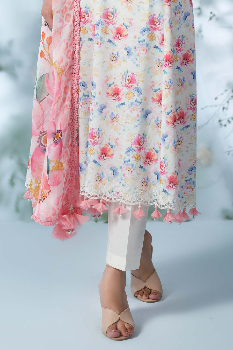 LAWN | EMBROIDERED - Pehnaawaa