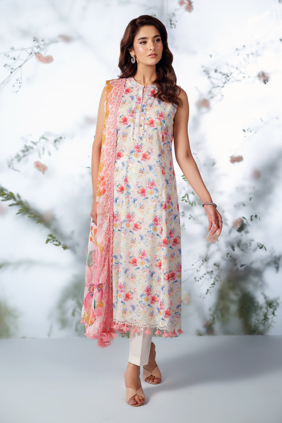 LAWN | EMBROIDERED - Pehnaawaa