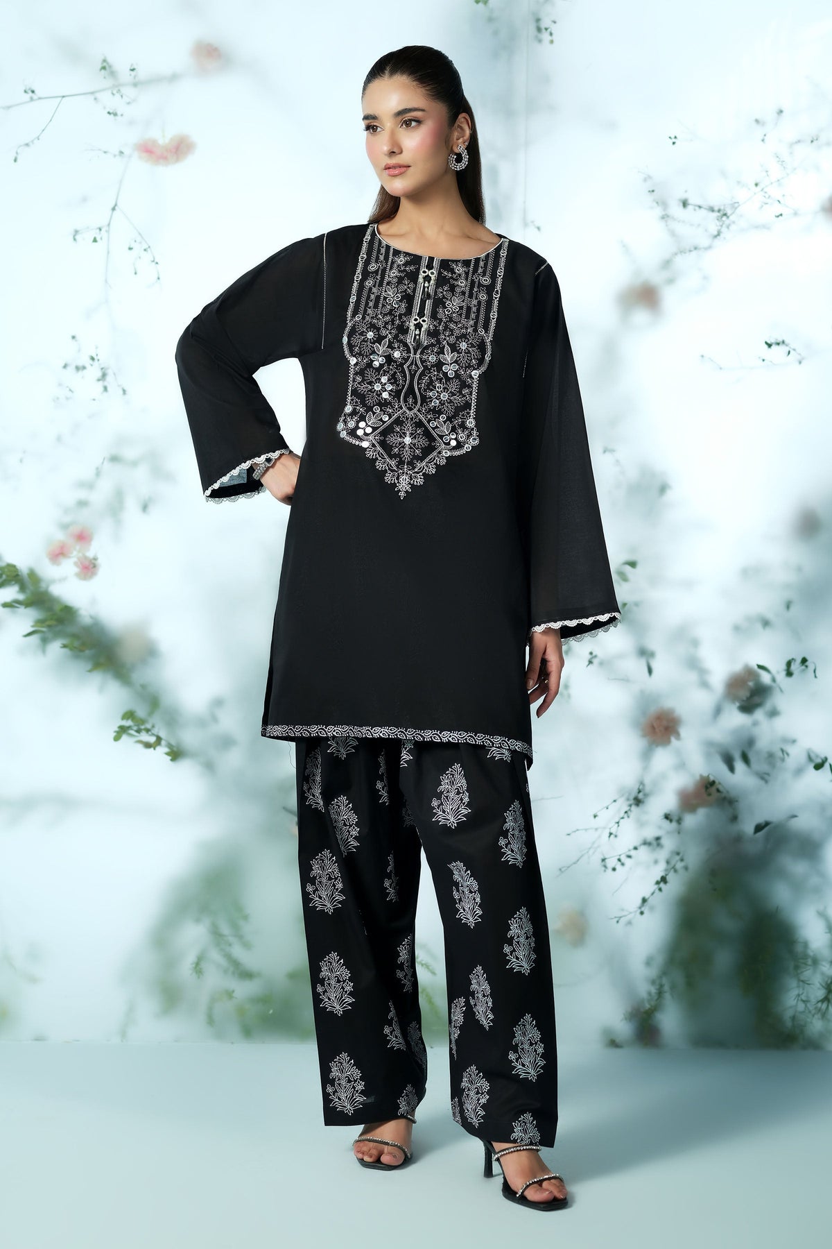 LAWN | EMBROIDERED
