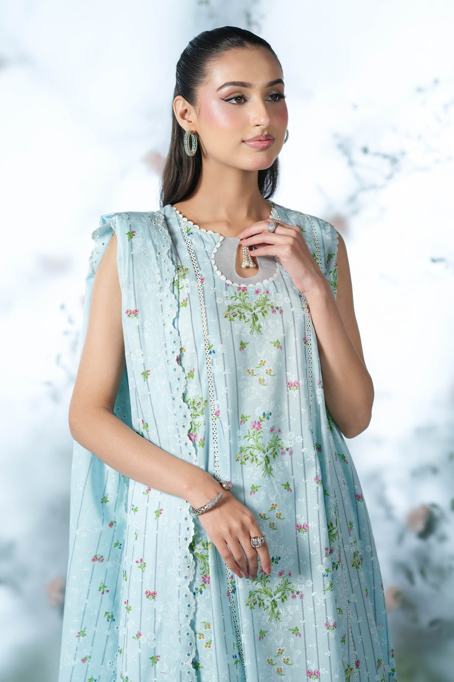 LAWN | EMBROIDERED - Pehnaawaa