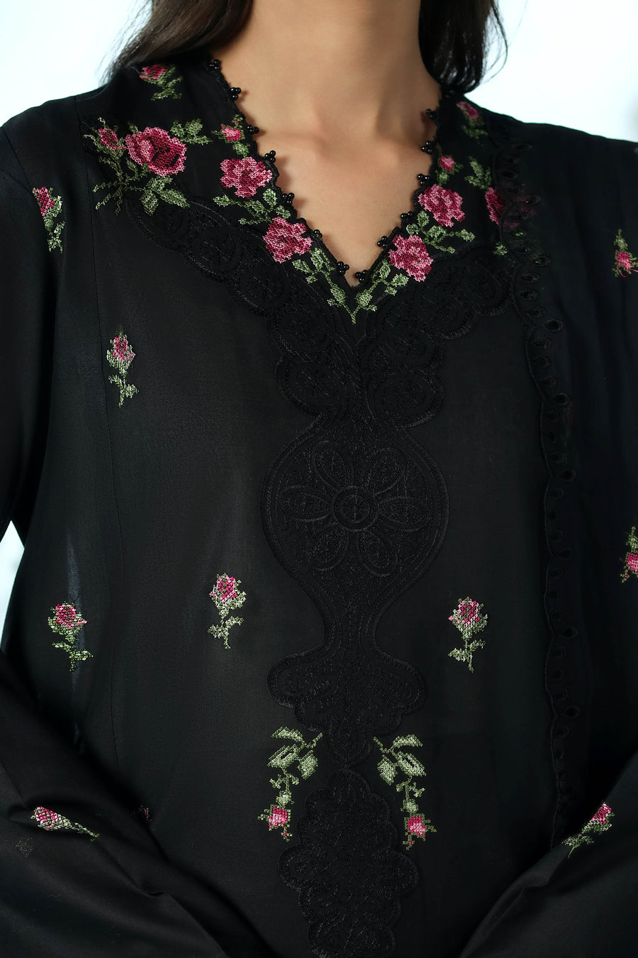 LAWN | EMBROIDERED - Pehnaawaa
