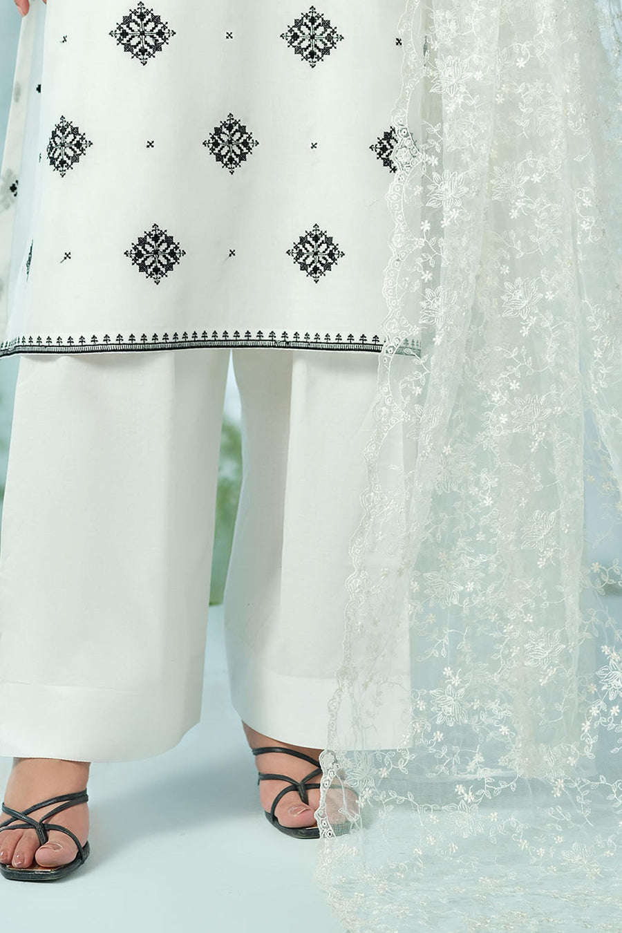 POLY NET | EMBROIDERED - Pehnaawaa