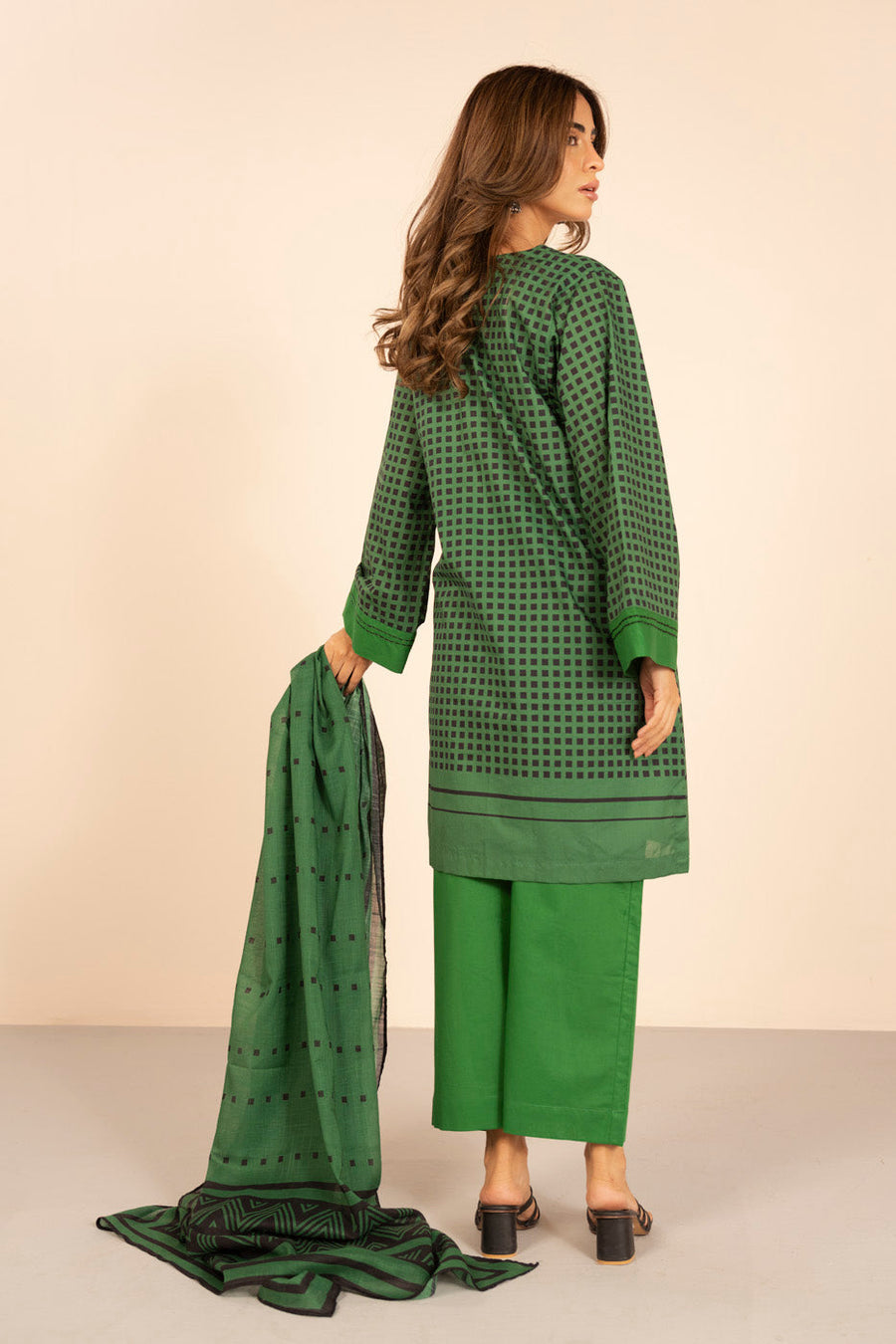 Elegant Khaddar Printed Shirt Classic - Pehnaawaa