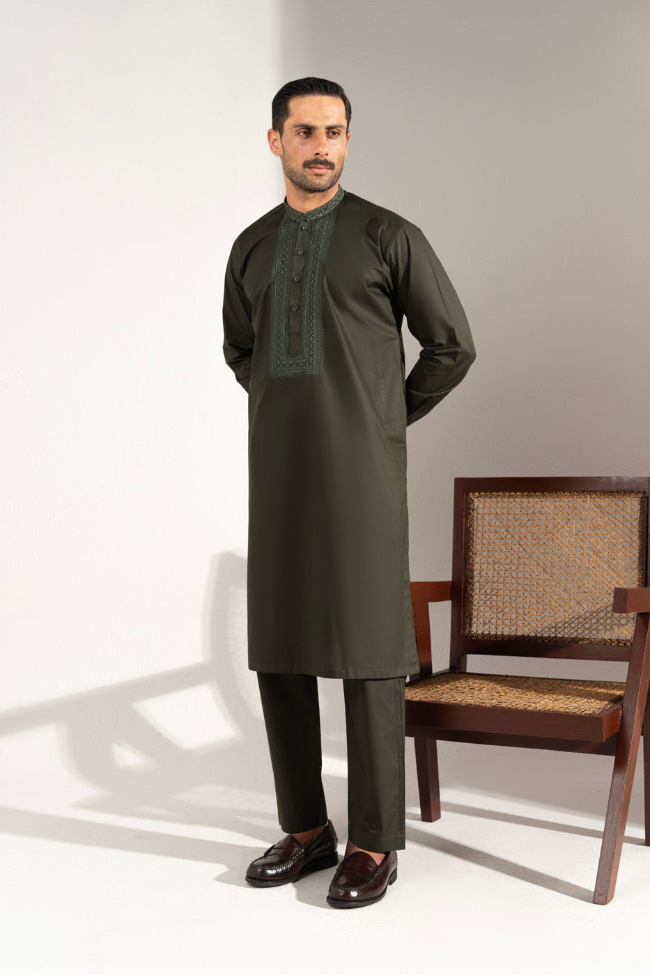 Sage Green Cotton 2-Piece Kurta Set | Resham Embroidered Placket