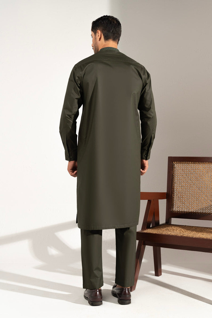 Sage Green Cotton 2-Piece Kurta Set | Resham Embroidered Placket