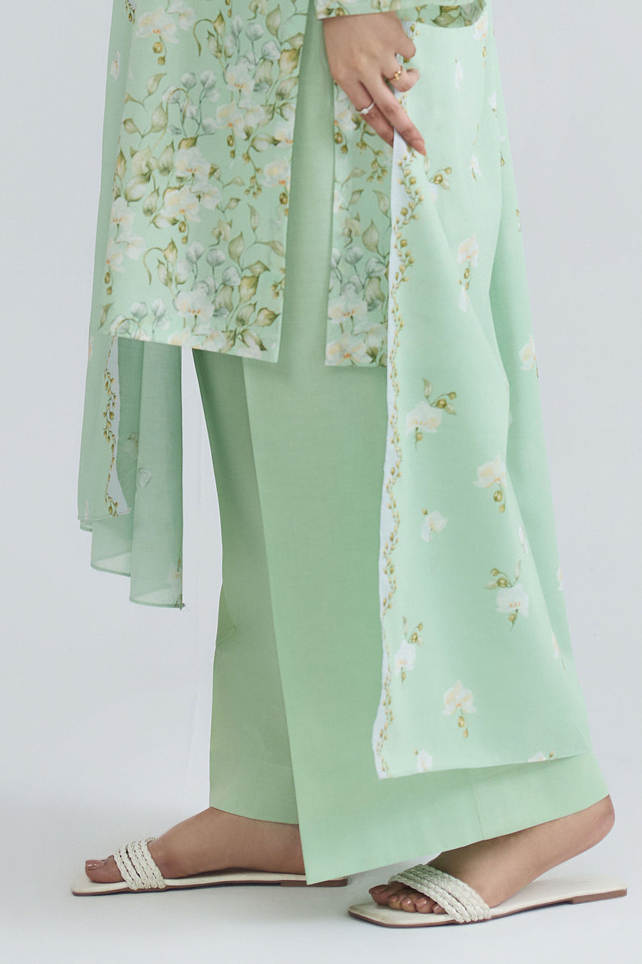 LAWN | PRINTED - Pehnaawaa